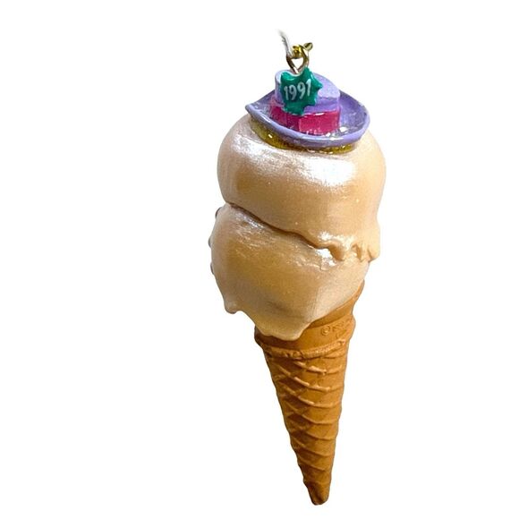 1991 Hallmark Keepsake Ornament – Chilly Chap the Snowman - Picture 3 of 7